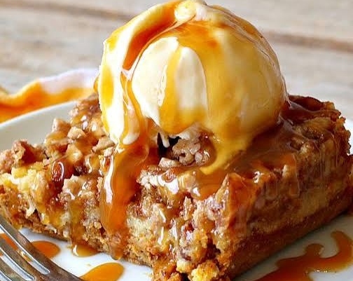 Easy 5 Ingredient Salted Caramel Pumpkin Dump Cake top view