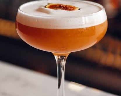 Spiced Maple Fig Bourbon Sour is the best fall drink suggested serving