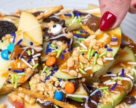 Viral Salted Caramel Apple Nachos With Pecans suggested serving